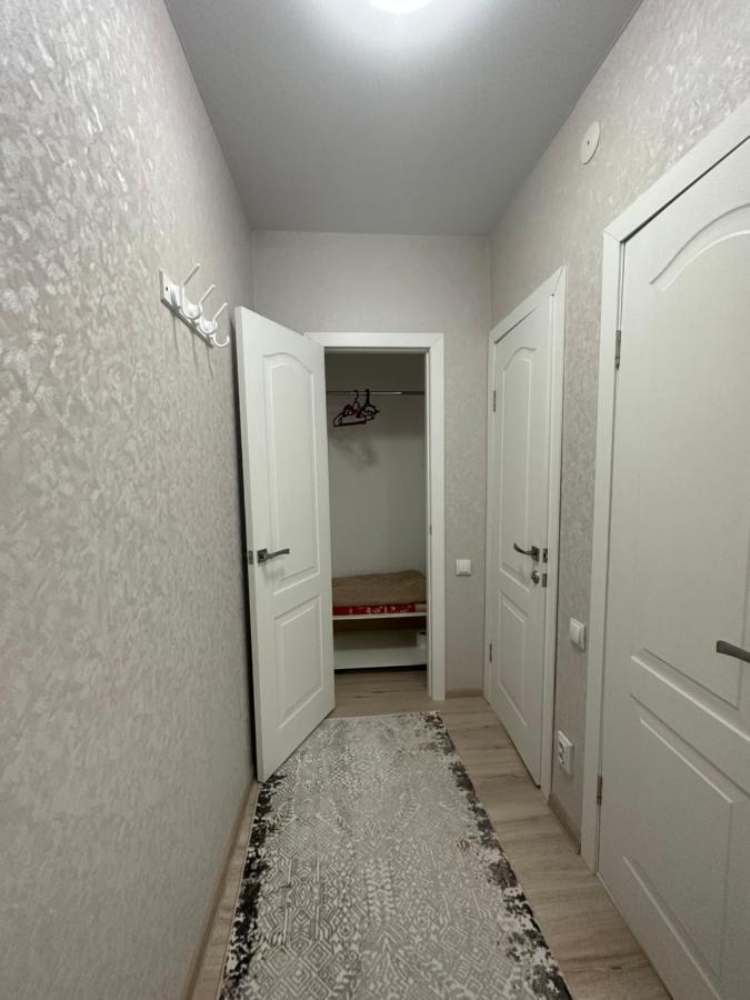 1 Комнатная Драмтеатр 1Bedroom Apartment Ustʼ-Kamenogorsk Exteriör bild